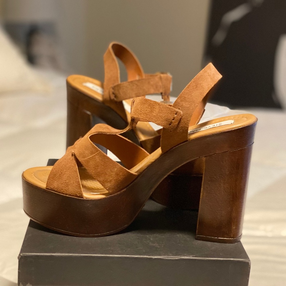 NWOB Steve Madden Platforms
